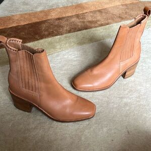 Anthropologie Silent D “Naydo” ankle boot